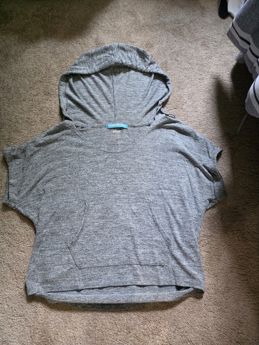 Bliss Short Sleeve Gray Active Pullover With Hood And Front Pockets